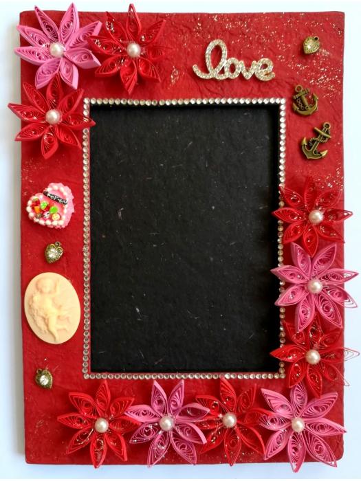 Love theme Quilled Photo Frame