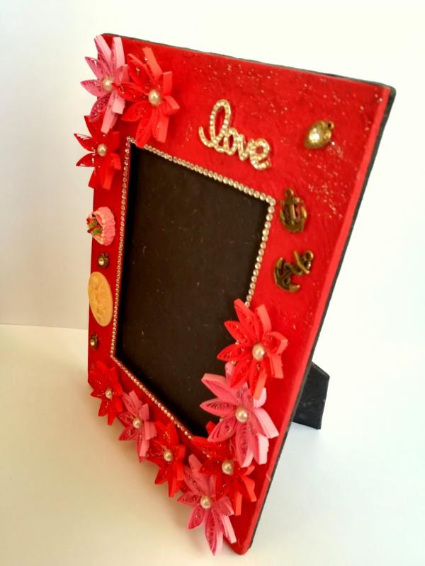 Love theme Quilled Photo Frame
