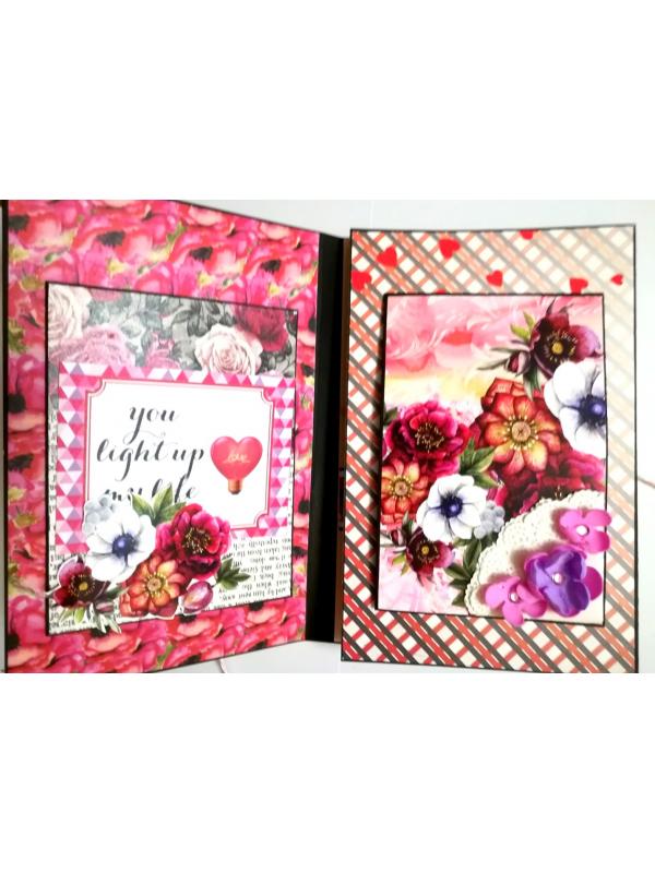Sparkling Valentine Three Fold Mini Scrapbook Gift - D1
