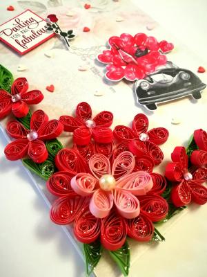 Red Quilled Flowers Valentine Greeting Card -D1
