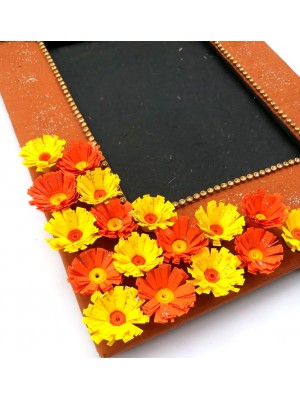 Quilled Flowers Photo Frame - Yell1 Quilled Flowers Photo Frame - Yell1