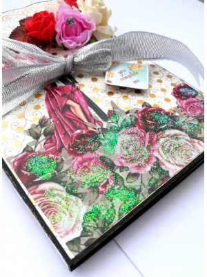 Love Themed 3 fold Mini Scrapbook Love Themed 3 fold Mini Scrapbook