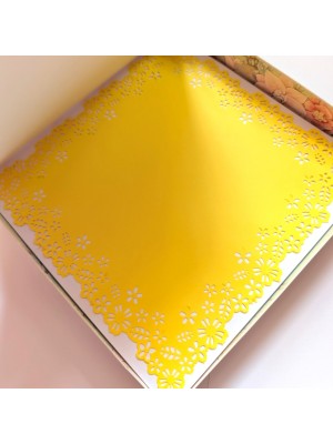 Yellows Quilled Greeting card with Light and Box