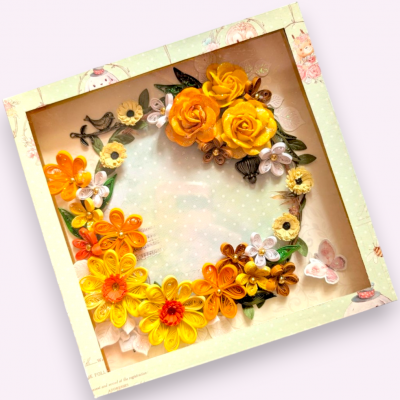 Yellows Quilled Greeting card with Light and Box