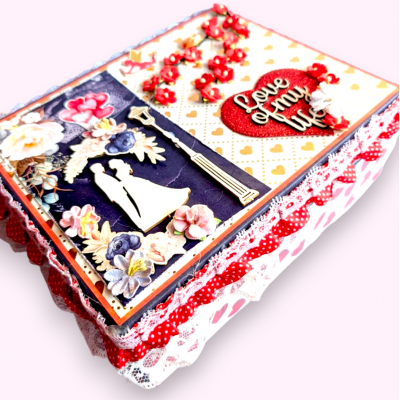 Love themed Hamper Box 