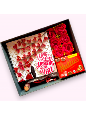 Love themed Hamper Box 