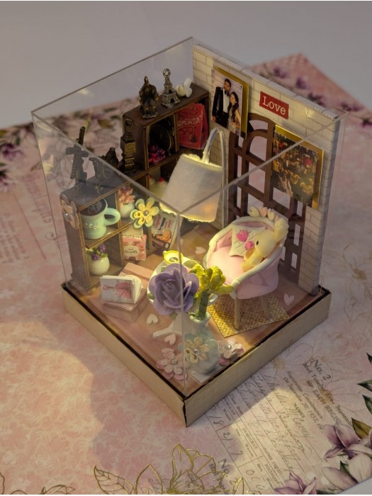 Miniature room box