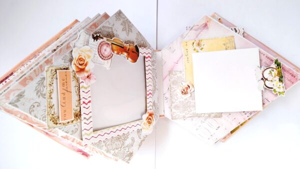 IMG20220331084954-1 Sparkling Diamond shaped love Scrapbook album