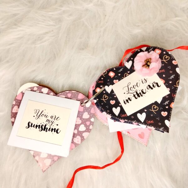 IMG20221101105248 Heart shaped mini scrapbook