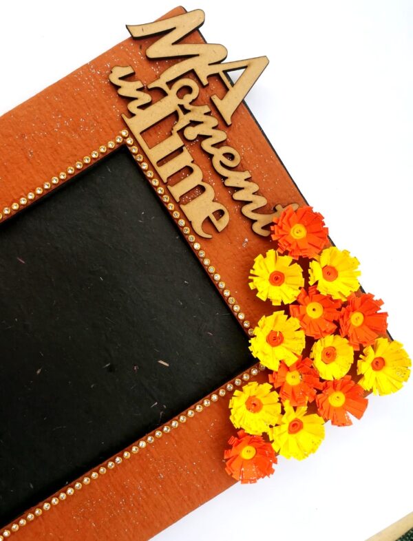Quilled Flowers Photo Frame - Yell1 image Quilled Flowers Photo Frame - Yell1 image