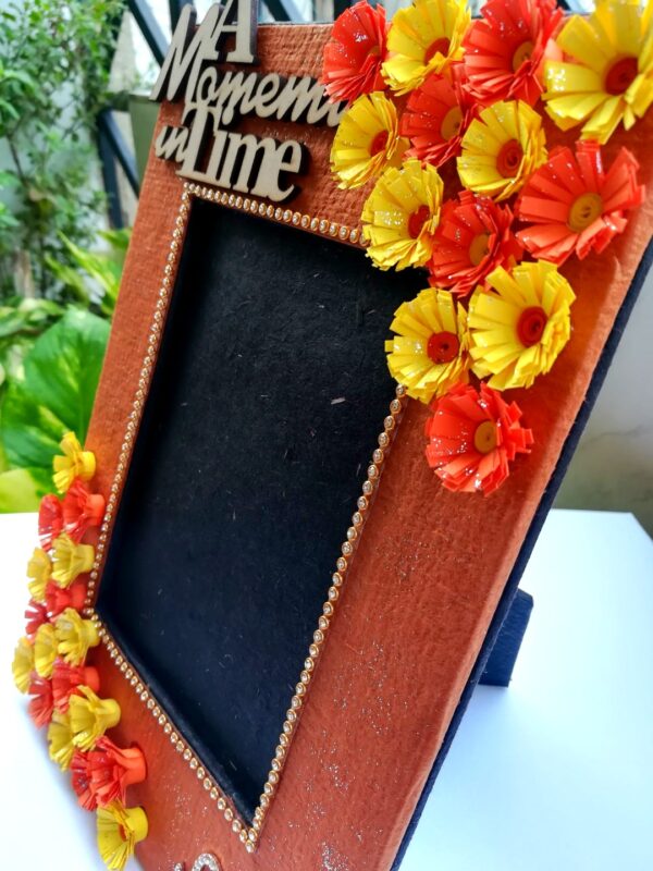 Quilled Flowers Photo Frame - Yell1 image Quilled Flowers Photo Frame - Yell1 image