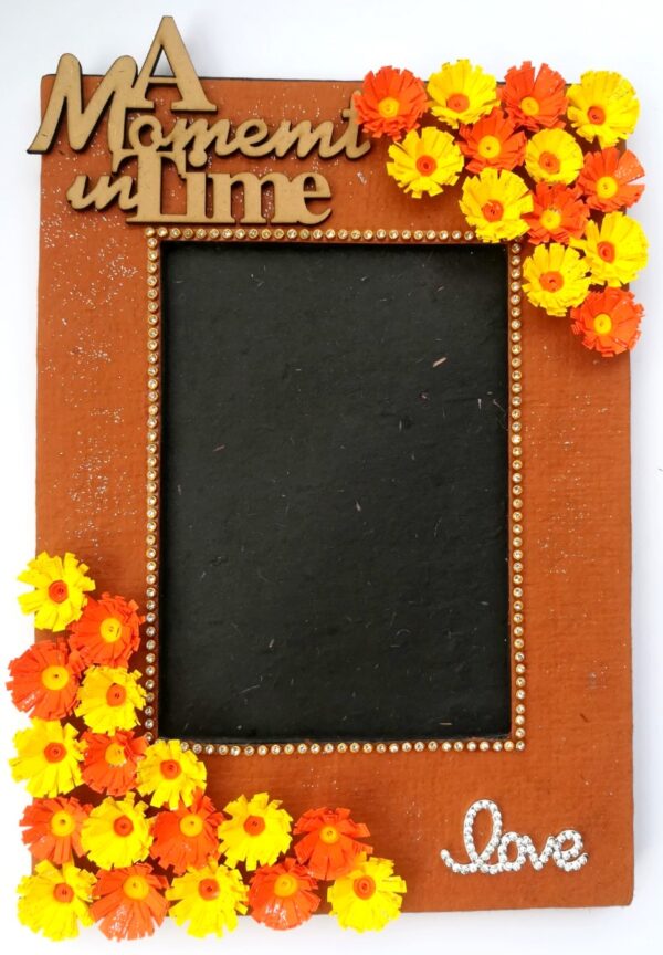 Quilled Flowers Photo Frame - Yell1 image Quilled Flowers Photo Frame - Yell1 image