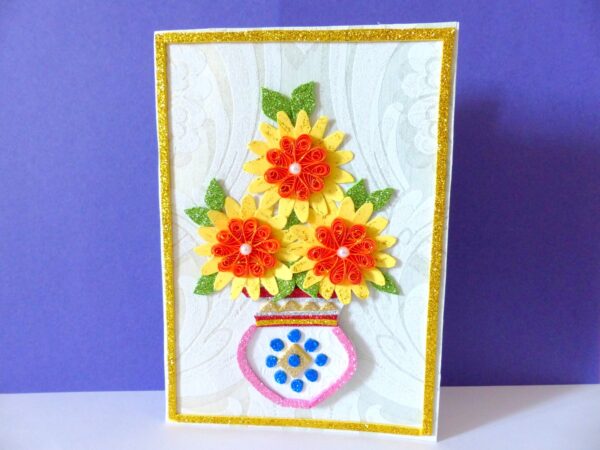 Sweet Yellow Glittering Flower Vase Card image Sweet Yellow Glittering Flower Vase Card image