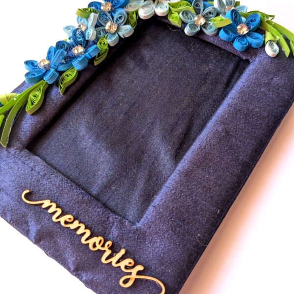 Sparkling Blue Quilled Photo Frame image Sparkling Blue Quilled Photo Frame image